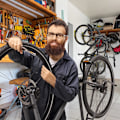 Miniatyrbild 5 av 6: Relaxdays Väggfäste för cykel, set om 2, hopfällbar, bär upp till 25 kg, vertikal väggmontering, gul Gul svart