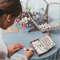 Miniatyrbilde 2 av 5: Bryllupsgjestebok i tre, hjerteformet, ornamenter, transparent dråpe, 3d, antikk minneboks, signatur