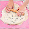 Miniatyrbillede 2 af 4: Pelmeni Form, Dumpling Form, 37 Huller Aluminium Dumpling Form