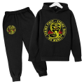 Miniatyrbilde 2 av 5: Vår Høst Gutter Casual Cobra Kai Print Langermet Pullover Hettegenser+bukser Klær 2stk Joggedress 4-14 år Jente Gutter Klær 14 4T