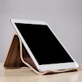 Pikkukuva 4 / 5: SAMDI Puinen Universaali Tablet PC Puhelin Teline Pidike iPad Samsung Tab KAESI:lle