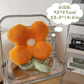 Miniatyrbillede 1 af 5: Kawaii Ins Blomsterpude Kontorstol Lænderygpude Sød plyssofa Pyntepuder Bløde boligindretningspuder til venindegave Yellow
