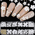 Miniatyrbild 3 av 5: Blom-nageldekorationer för akrylnaglar 3D Nagelkonstdekorationer Nagelglitterdekaler 3D Blom-nagelpärlor Strassdesign Nagelstuds Smycken Salong Nageltillbehör