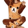 Miniatyrbild 2 av 3: Nya 2023 flanell Pyjamas Dam Set Höst Vinter Varm Tjock Coral Velvet Långärmad nattkläder Hem Pyjamas Nattkläder style 2 XL