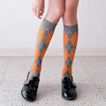 Miniatyrbillede 4 af 5: Dame Efterår Bomuld Knæhøje Strømper Japansk Preppy Stil Vintage Kontrastfarve Argyle Plaid Print Studenterstrømper