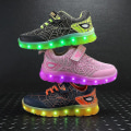 Miniatyrbilde 2 av 5: Joggesko for barn Led-lys Løpesko Spider Web-mønster Jenter Gutter Uformelt skateboardsko Usb-lading Lysende sportssko 807Black Green 33