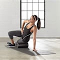 Pikkukuva 5 / 5: Amazon Basics Tiheä pyöreä foam roller kuntoiluun, hierontaan, lihasten palautumiseen - 12\"
