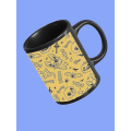 Miniatyrbillede 3 af 4: Halloween Clutter Pattern Mug -billede af Shutterstock High Quality 11 oz