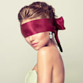 Miniatyrbild 4 av 5: MUJIXI Satin Sovmask, 2 Stycken Sovmask, 150cm Ögonbindel Satin Sovmask för Par, 2-pack Svart och Röd Satin Ögonmask Sovmas