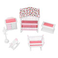 Miniatyrbillede 3 af 5: Pink og hvid 1:12 skala miniature træ dukkehus soveværelsesmøbelsæt