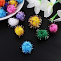 Pikkukuva 3 / 5: 100 kpl 25 mm Mini Pörröiset Pehmeät Pom Pomit Glitteripallo Käsintehdyt Lasten Lelut DI