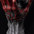 Miniatyrbillede 4 af 5: Halloween kranie dekoration Realistisk håndholdt harpiks skelet håndværk Halloween menneskelige knogler kranie model til have og gård