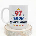 Miniatyrbilde 2 av 2: 97 Bursdagskopp på italiensk BUON Compleanno! Morsom jubileumsgave 330 ml
