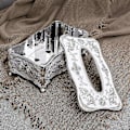 Miniatyrbillede 5 af 5: Udsøgt Servietboks, Firkantet Plastik Med Spids Kant, Blomstermønster, Servietboks, Servietdispenser