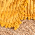 Miniatyrbilde 4 av 4: Fleecepledd 127 cm × 152 cm for sofa, seng, supermykt og koselig plysj-mikrofiber-flanellpledd med 3D-striper, lettvektig for yellow