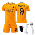 Miniatyrbillede 3 af 5: 24-25 Real Madrid Trøje 5 Bellingham 9 Mbappe Børn Voksen Sæt - Fodboldtrøje - Nr. 9 med Strømper + Beskyttelsesudstyr 20(110-120cm)