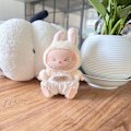 Pikkukuva 1 / 7: Labubu Vaatteet ja Asusteet Ylellinen Design, Vain, Nukkeja Ei Sisälly, Labubun Alkuperäinen Vaatesetti La Bubu Nukeille_qd Beige BABY overalls