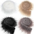 Miniatyrbilde 1 av 5: Luden og myk kunstig pels i stoff, forhåndskutte strimler av falsk pels, fluffy pelsruller, DIY-bånd av falsk pels