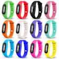 Miniatyrbillede 4 af 4: Fitness Tracker LCD Digital Skridttæller Gang Skridt Kalorietæller Armbåndsur-WELLNGS Cyan