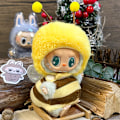 Miniatyrbillede 1 af 5: Sommerudsalg Labubu dukkeklæder første generation anden generation blind box Labubu dukkeklæder (hovedbeklædning + vatteret jakke) Little Bee