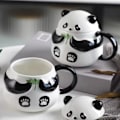 Miniatyrbillede 1 af 4: Panda Vandkop Keramikkrus med Låg Flot Pige Niche Design Søde Børn Kreative Hjem Krus Kaffekopper