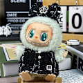 Miniatyrbillede 1 af 5: Sommerudsalg Labubu dukkeklæder første generation anden generation blind box Labubu dukkeklæder (hovedbeklædning + tøj) Svart liten färgglad