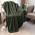 Miniatyrbilde 4 av 4: Flanellteppe med Pompon-Kant Lett og Koselig Sengeteppe Myk Plaid Passer Sofa Egnet for Alle Årstider (51x63) Trekking green