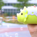 Miniatyrbild 4 av 5: Automatisk Bubble Färgglad Sommar Rolig Magic Bubble Blower