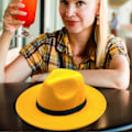 Miniatyrbilde 3 av 5: Retro Herrehatt i Ull, Ren Ull i Gul med Bredbremmet Ullfilt for Trendy Jazzhatt