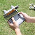 Miniatyrbild 2 av 5: Sunnylife 2-i-1 RC-N2 / RC-N1 Fjärrkontroll Solskydd Huv Solskydd Skyddskåpa Skal