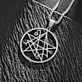 Miniatyrbillede 1 af 5: Necronomicon H.P. Lovecraft Miskatonic Eldestegn Azathoth Call of Cthulhu Halskæde til Mænd Rustfrit Stål Halskæder Smykker