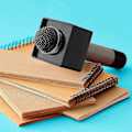 Miniatyrbild 1 av 5: 10 st Mikrofon Märkflagga Mic Station-kub Square Intervju Box Stativ Flaggor Formades Hållare Reporter