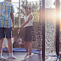 Miniatyrbild 3 av 5: Barnens 6ft Trampolin Nät med Dragkedja Dörr Inhägnad (exklusive hopfällbara sängar)