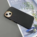 Miniatyrbillede 4 af 5: iPhone 13 klassisk etui i vegansk læder med guldramme & guldknapper Gr Green one size