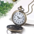 Pikkukuva 2 / 5: Vintage taskukello r mix numeroilla steampunk-luurankokello