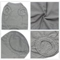 Miniatyrbillede 3 af 4: Bomulds T-shirt til hunde i ensfarvet design - blød og åndbar bomuldsskjorte velegnet til katte og hvalpe (2 stk.) (medium, sort + grå)