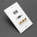Pikkukuva 1 / 8: USB2.0 + VGA + 3 banaaniliitintä tietotaulu seinälevy KLB