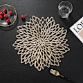 Miniatyrbild 2 av 4: 4 par eleganta placemats. Perfekt för att dekorera din middag för att skapa en festlig atmosfär