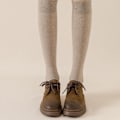 Miniatyrbillede 3 af 5: Kunstskøjtesokker, lyse knæhøje sokker (læg sokker) sort + khaki KLB