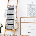 Miniatyrbillede 2 af 6: Hængende Organizer med 4 Lommer, Foldbar Hængende Stativ til Håndklæder Bleer