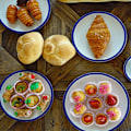 Miniatyrbillede 5 af 5: Ensfarvede brune standardstørrelse lige cupcake-forme