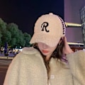 Miniatyrbillede 4 af 7: Vinterhat Ponytail Hul til Kvinder Mænd Udendørs Rejse Varmer O Beige KLB