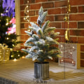 Miniatyrbilde 2 av 5: Fyldig kunstig juletre skrivebordssedertre A KLB