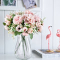Miniatyrbild 3 av 5: 2 st konstgjorda blombuketter rosa konstgjorda pioner hortensia nejlikor bröllopsblomsterarrangemang bordsdekoration. KLB