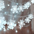 Miniatyrbild 2 av 4: Julgransbelysning Batteri Snöflinga, Vit 5M 50LED med Fjärrkontroll Vattentät Inomhus/Utomhus Fe-ljus för Fest Rum Balkong DIY Dekoration