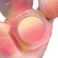 Miniatyrbilde 1 av 5: Rikt pigmentert, lett pudder rouge og highlighter