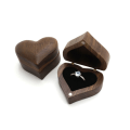 Miniatyrbillede 5 af 5: Hjerteformet æske til vielsesringe i træ (ekskl. ringe), ringæske, æske til forlovelsesring.