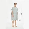 Pikkukuva 2 / 4: Mikrokuitu pyyheponcho surffaukseen, vaihtopyyhe, kylpytakki hupulla