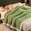 Pikkukuva 4 / 4: Sherpa-fleecepeitto, pörröinen, lämmin, elegantti