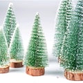 Miniatyrbillede 4 af 5: Kunstige juletræer, mini juletræer, mini dekorationstabeller til